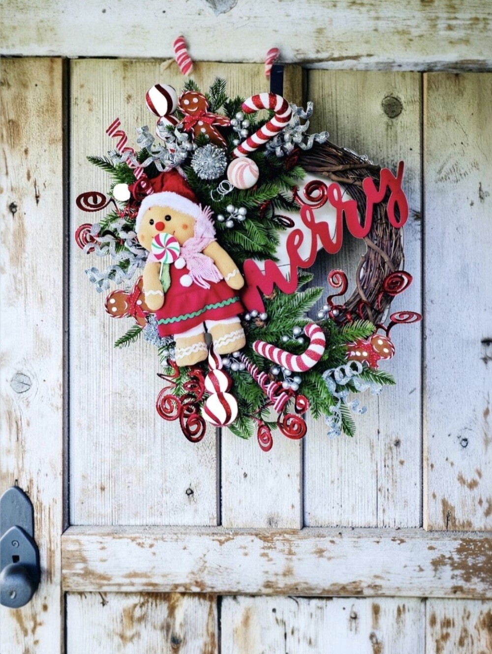 Gingerbread Christmas wreath